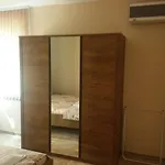 Batoevi Lejlighed *