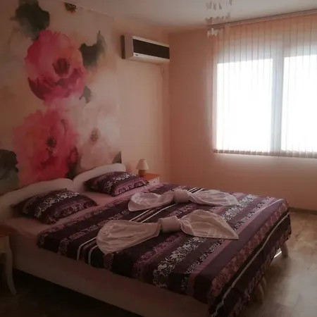 Batoevi Apartment *