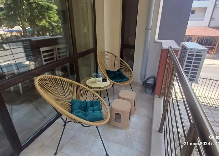 Апартамент Batoevi *